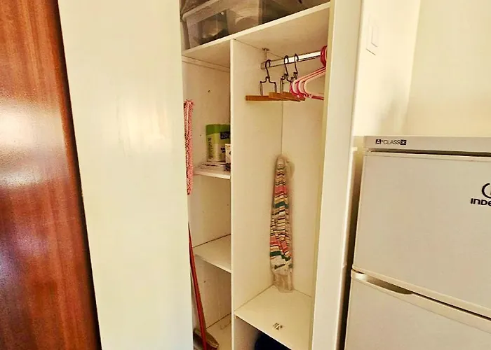 A 100m De La A5, Etage 1 Appartement *