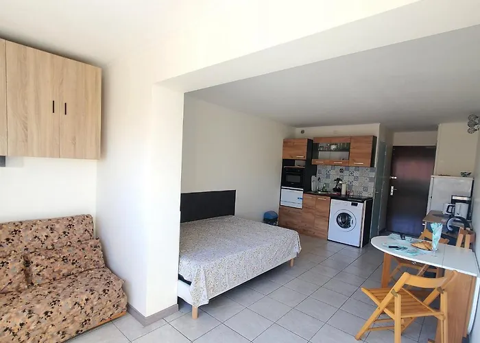 Appartement A 100m De La A5, Etage 1 Agde
