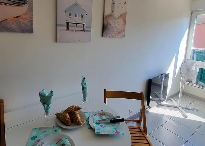 Appartement A 100m De La A5, Etage 1